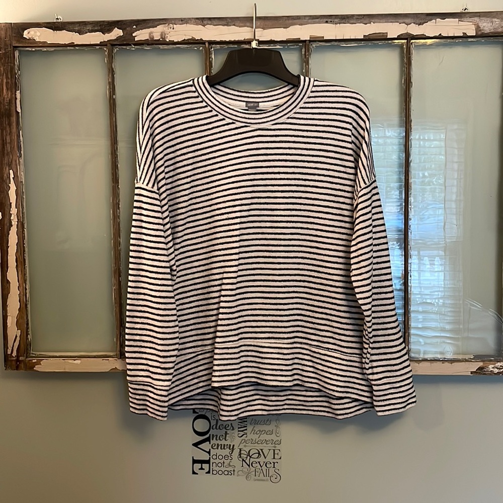 AERIE SWEATSHIRT